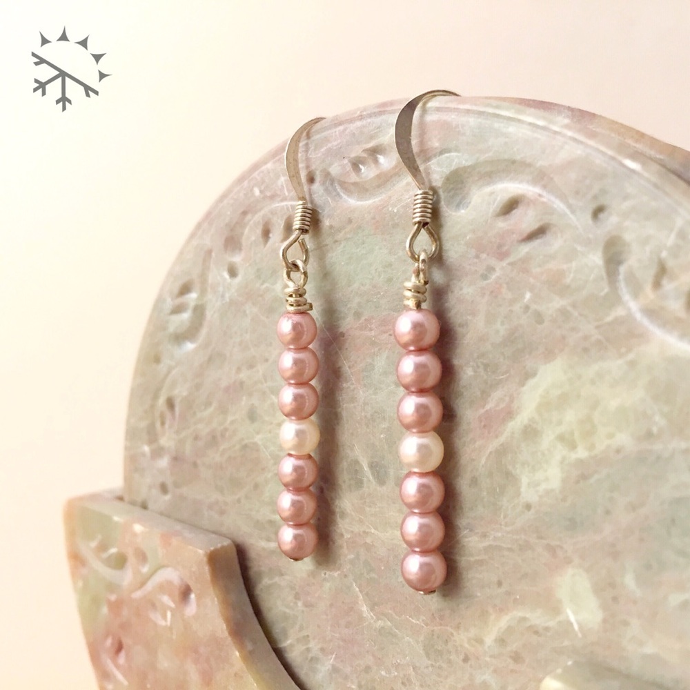 PINK CHAMPAGNE 7 • Pearl Minimal Dainty Earrings
